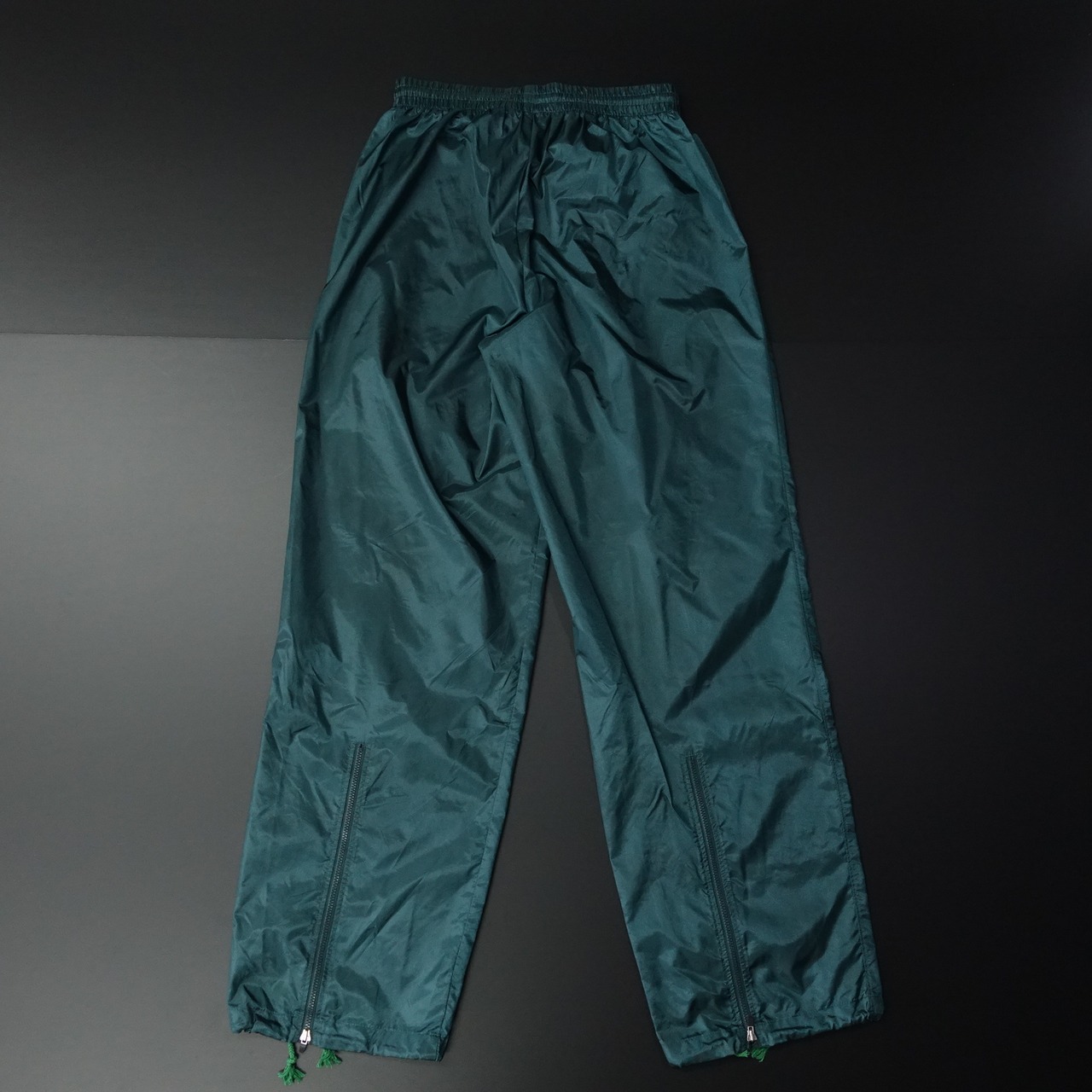 90s～ Vintage umbro アンブロ ナイロンパンツ デサント製 グリーン 90 