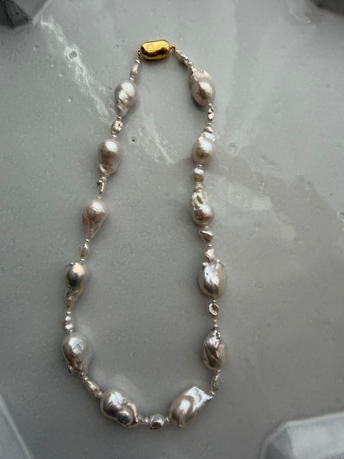 oyster baroque & baby pearl necklace