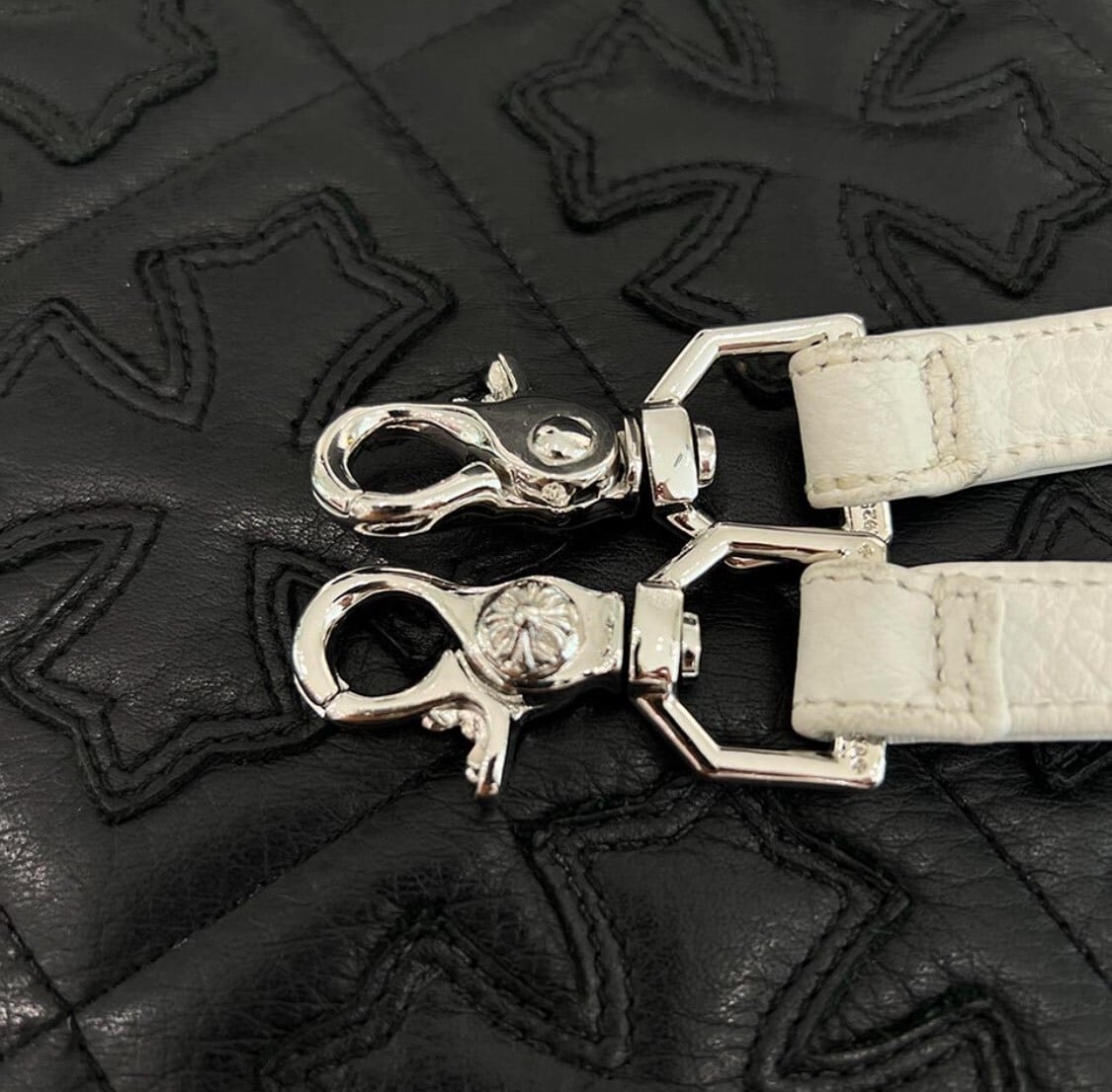 CHROME HEARTS クロムハーツ DOG ADAMS Silver Cross Leather Shoulder