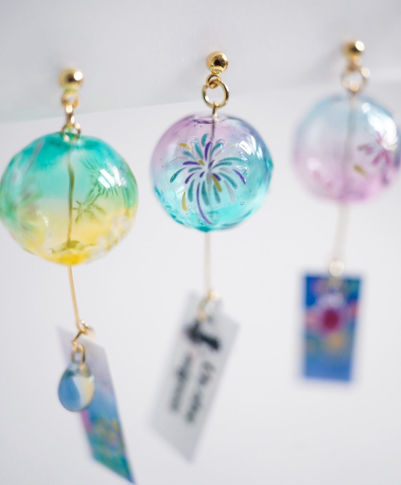 花火を閉じ込めた風鈴ピアス 2color | un rêve mignon (アンラーブ