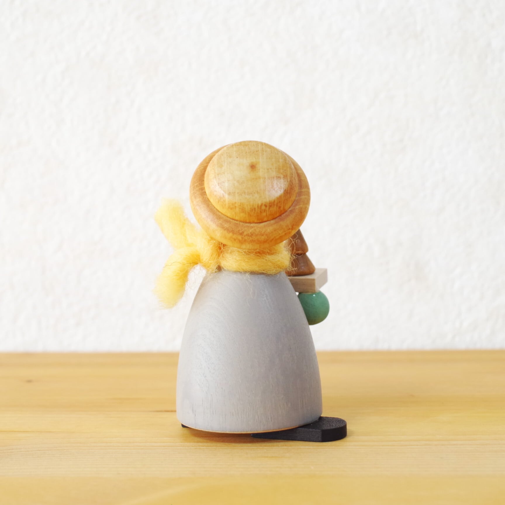 ヘニッグ おもちゃ売りの子どもたち | 木のおもちゃ専門店 おもちゃ箱