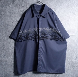 Dark gray abstract gradation felt shirt