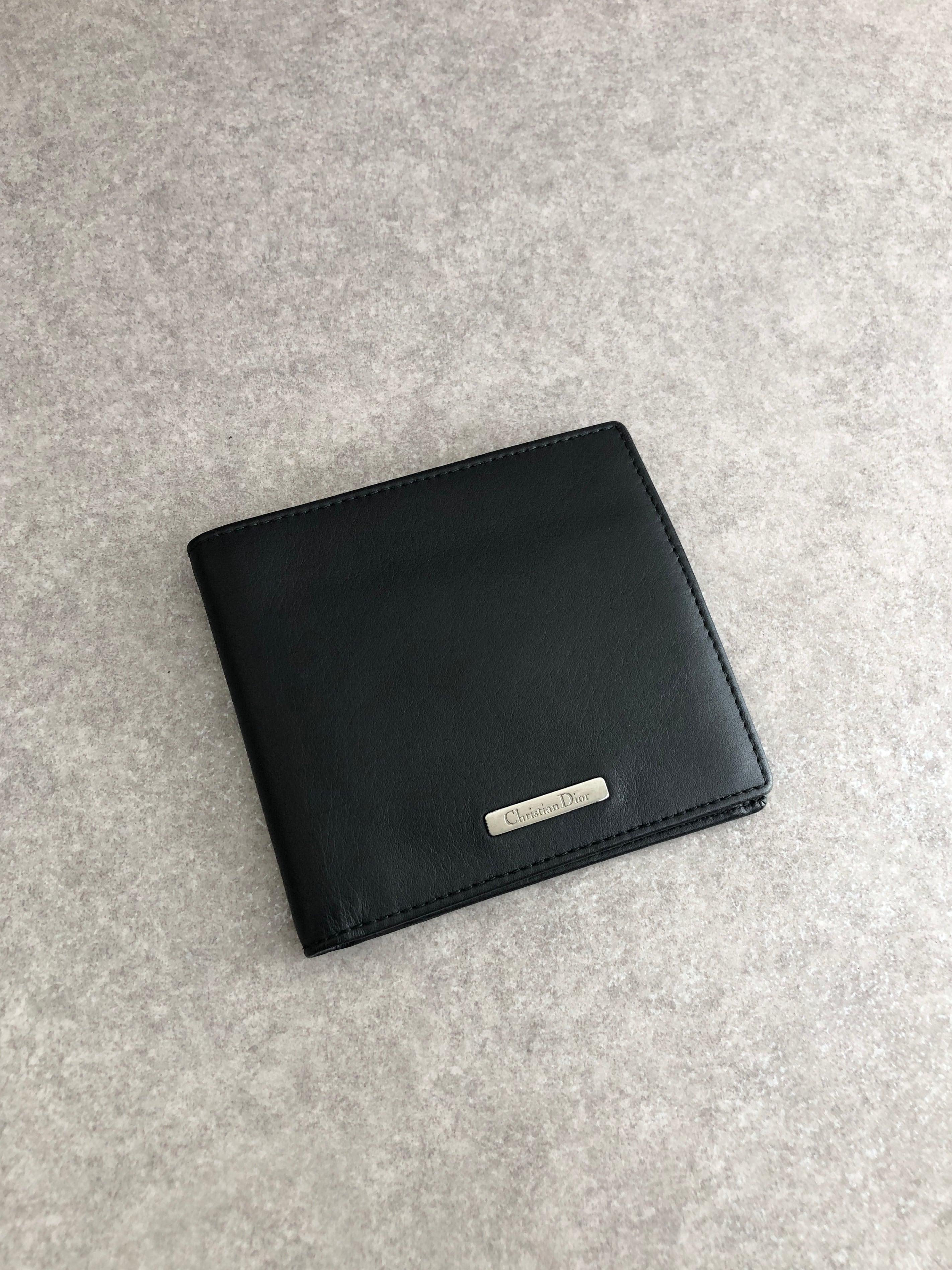 Christian Dior クリスチャン ディオール 財布 ブラック プレートロゴ レザー 2つ折り vintage ヴィンテージ オールド wafc3a