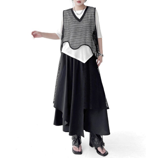 Asymmetric mesh vest setup C1563