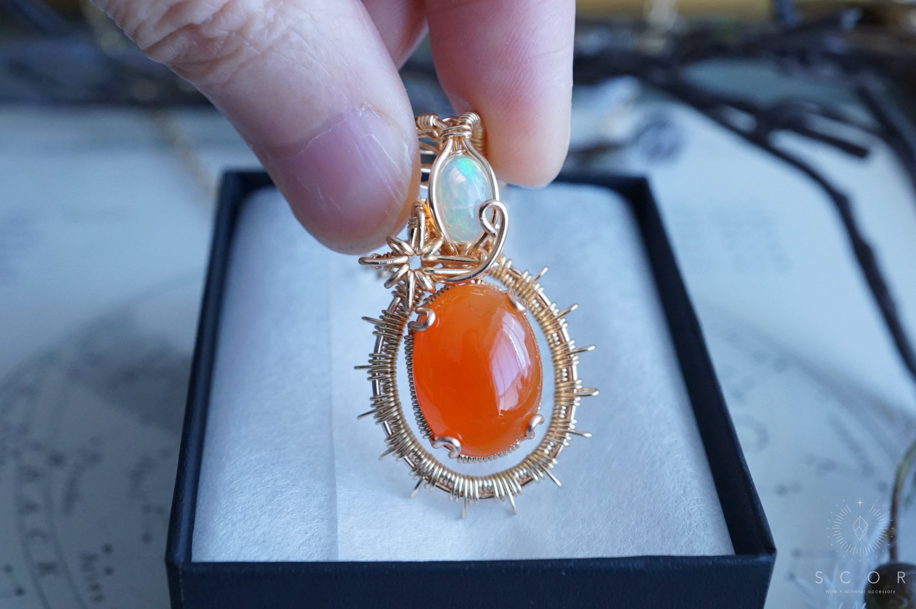 【動画あり】Halo - 甘橙星 (pt597-c-g)(カーネリアン・オパール ペンダントトップ)