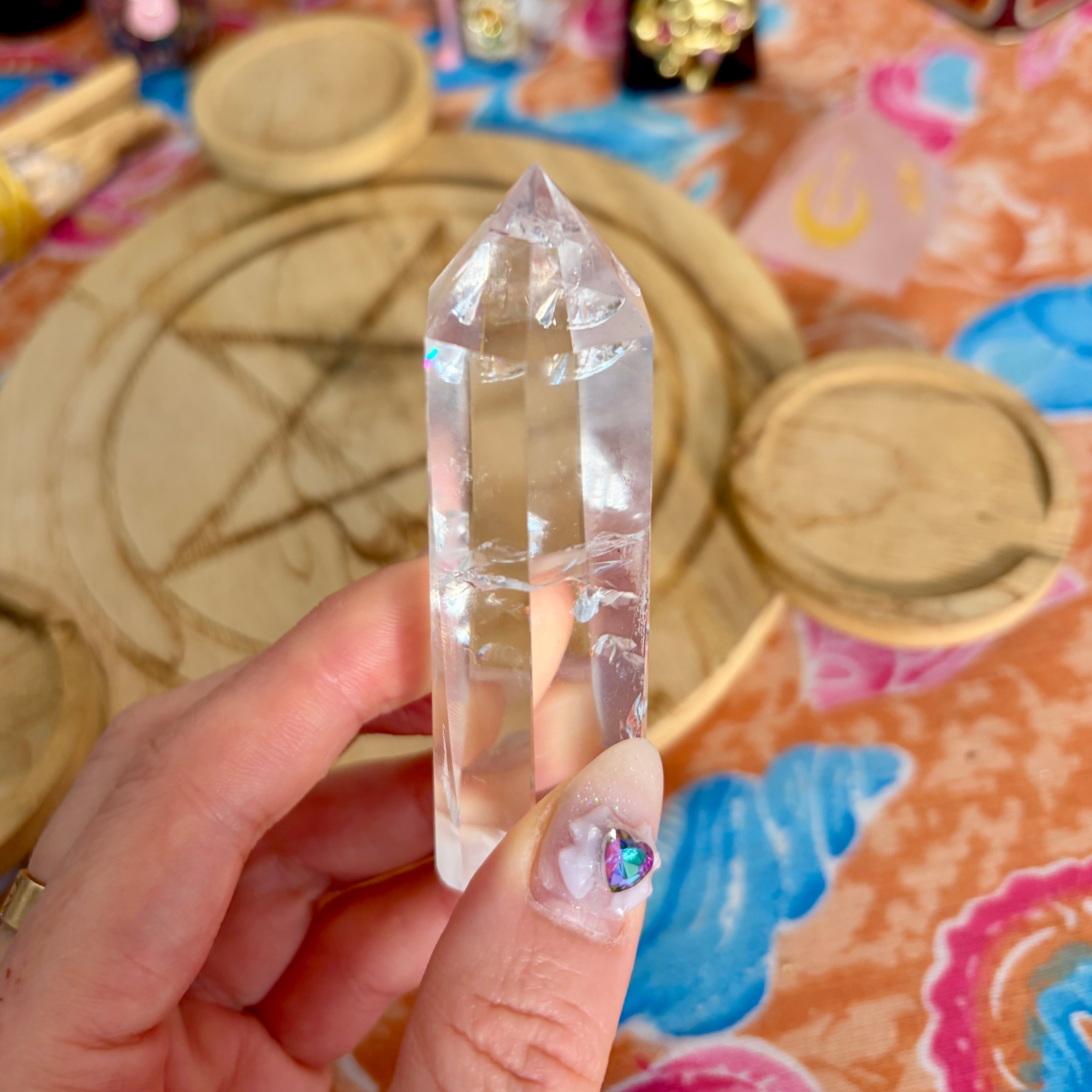 魔女の祭壇】 水晶 / クリアクォーツ の ポイントタワー A