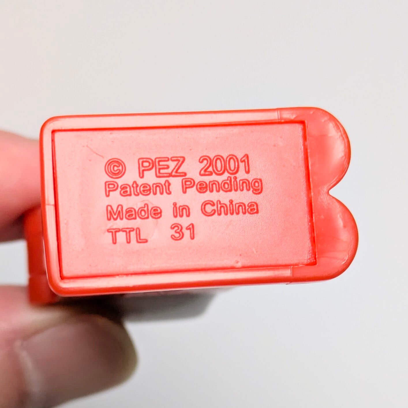 ☆ VINTAGE 2001 ☆【 General Mills / シリアル 】『 Trix Rabbit 』PEZ / ペッツ CANDY&DISPENSER〚アメリカン雑貨 アメトイ〛