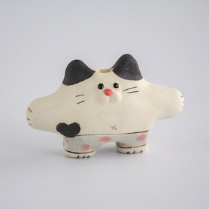 ⑨ハチワレ陶器のぬいぐるみ