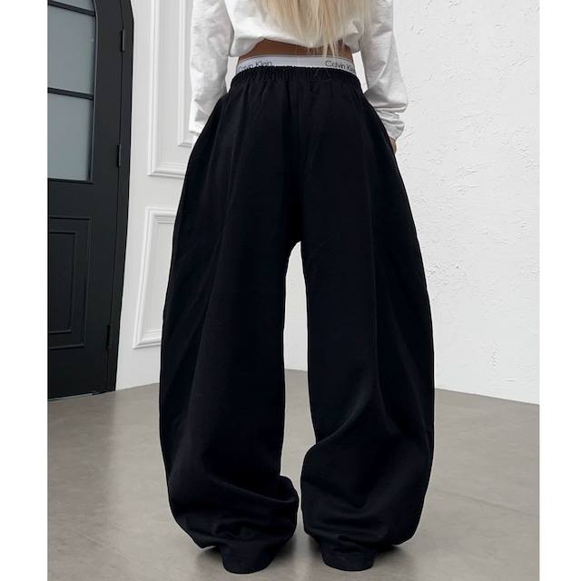 グランジグラフィックルーズフォルムカーブスウェットパンツ 2col R02540