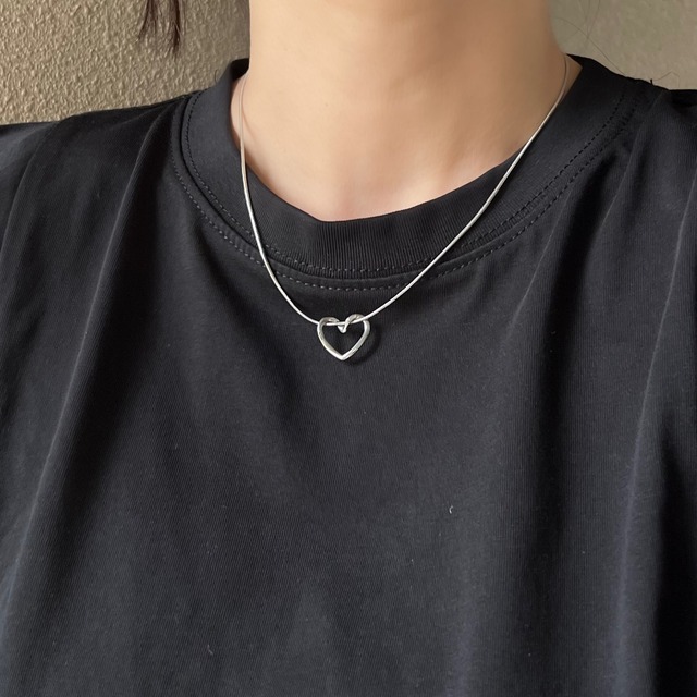 heart pretzel necklace