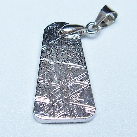 ギベオン ペンダント 隕石 メテオライト 一点物 メール便可 112-13411