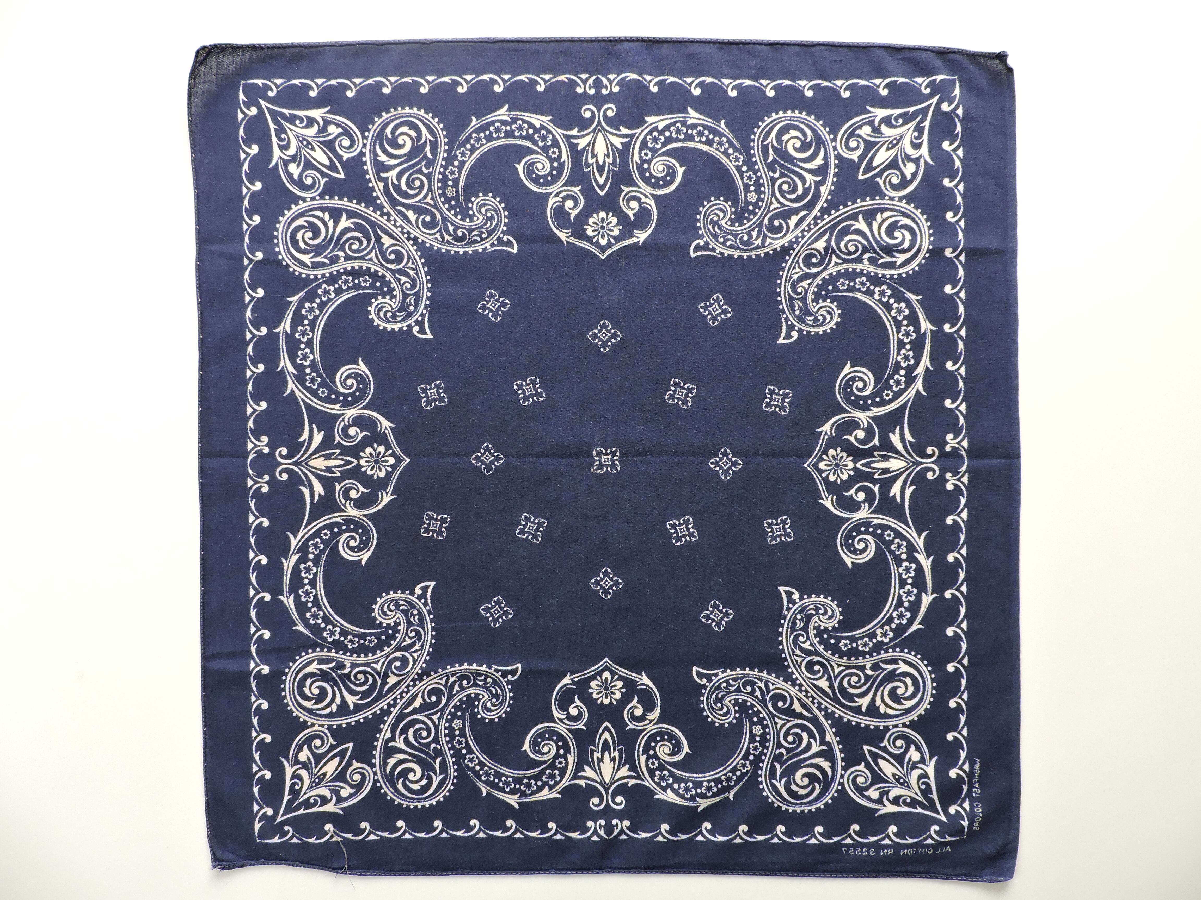 ビンテージ　バンダナ　ハンカチ　USA 60s USA製 ☆ WAMCRAFT アイアン クロス 柄 バンダナ / 小物