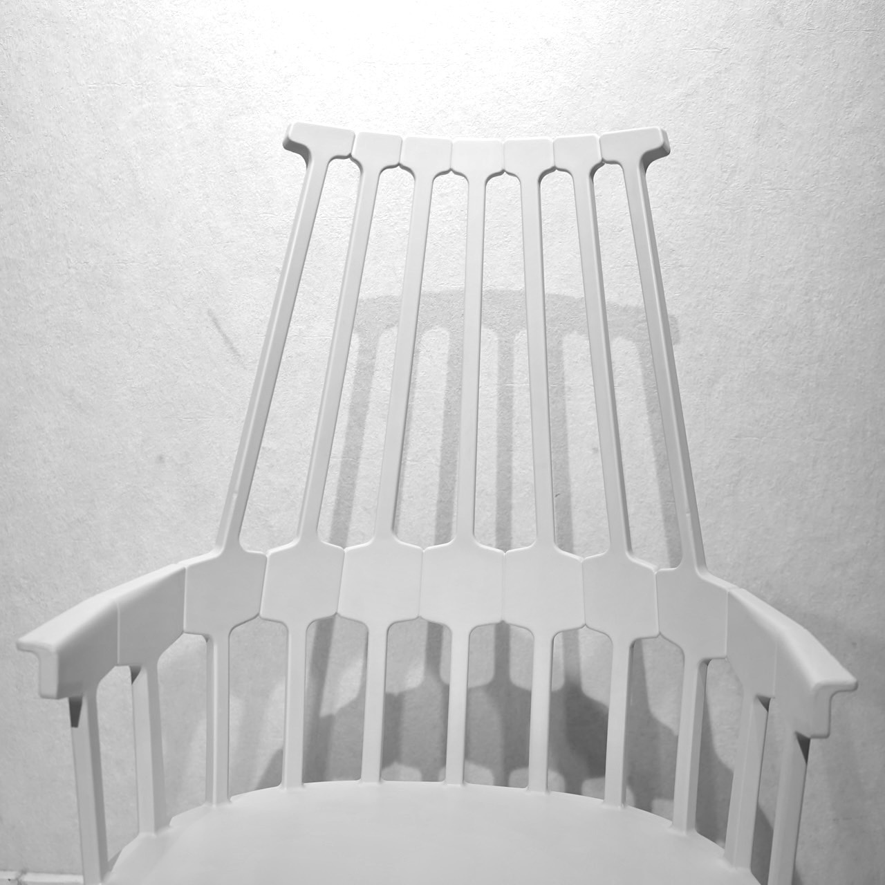 Kartell カルテル COMBACK カムバックチェア ダイニングチェア アームチェア 椅子 ホワイト モダン ミニマル ミッドセンチュリー