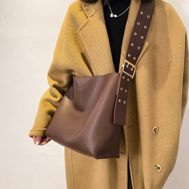 スタイルレディースウィンターレッド 冬物 メッセンジャーバッグ 手作りハンドバック48135471236