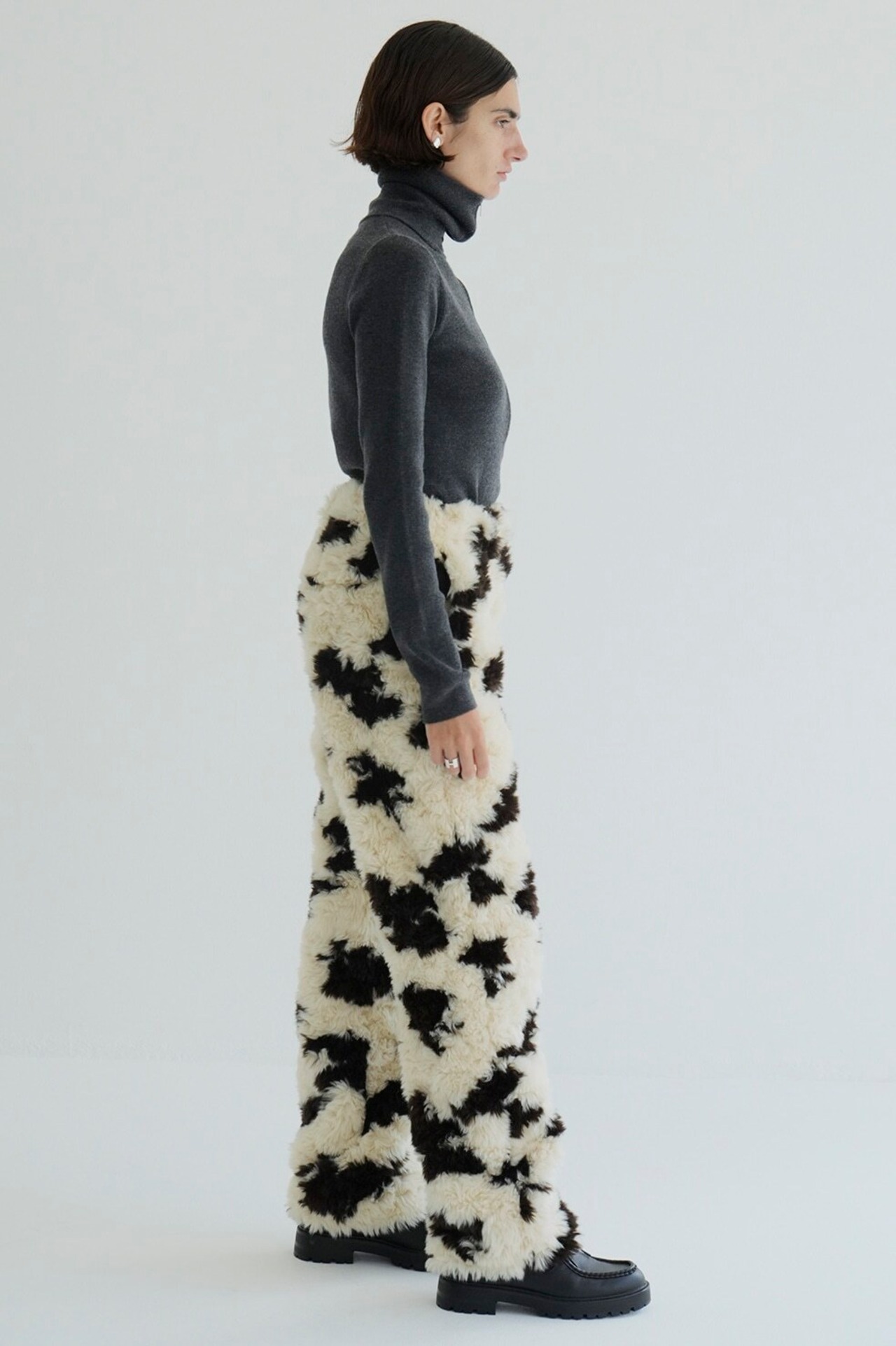CLANE COW BOA WIDE PANTS