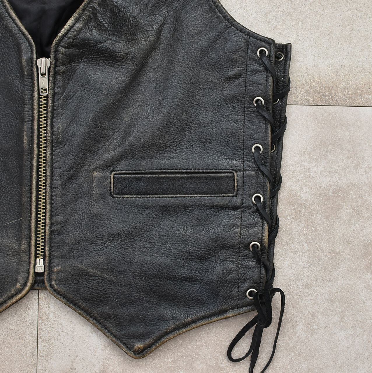 ジャケット・アウター 90's DS.PILOT black leather design vest 90's DS.PILOT black leather design vest | 古着屋 grin days memory