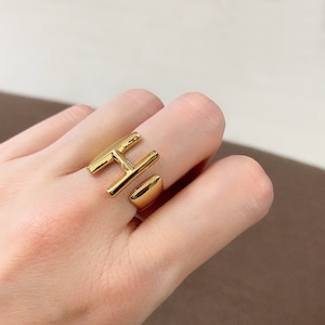 GOLD RING