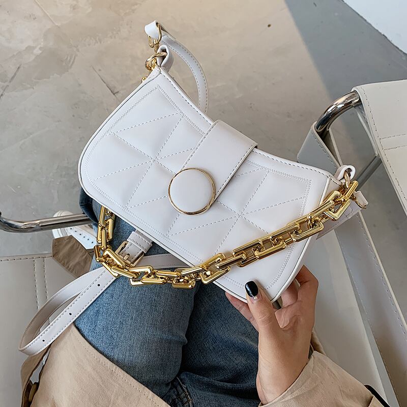 スモールバッグフィメール2020人気の新しいトレンディなファッションバージョンのネットセレブメッセンジャーバゲットオールマッチウエスタンスタイル脇の下バッグ Tiancai_Wing_Bag6866166