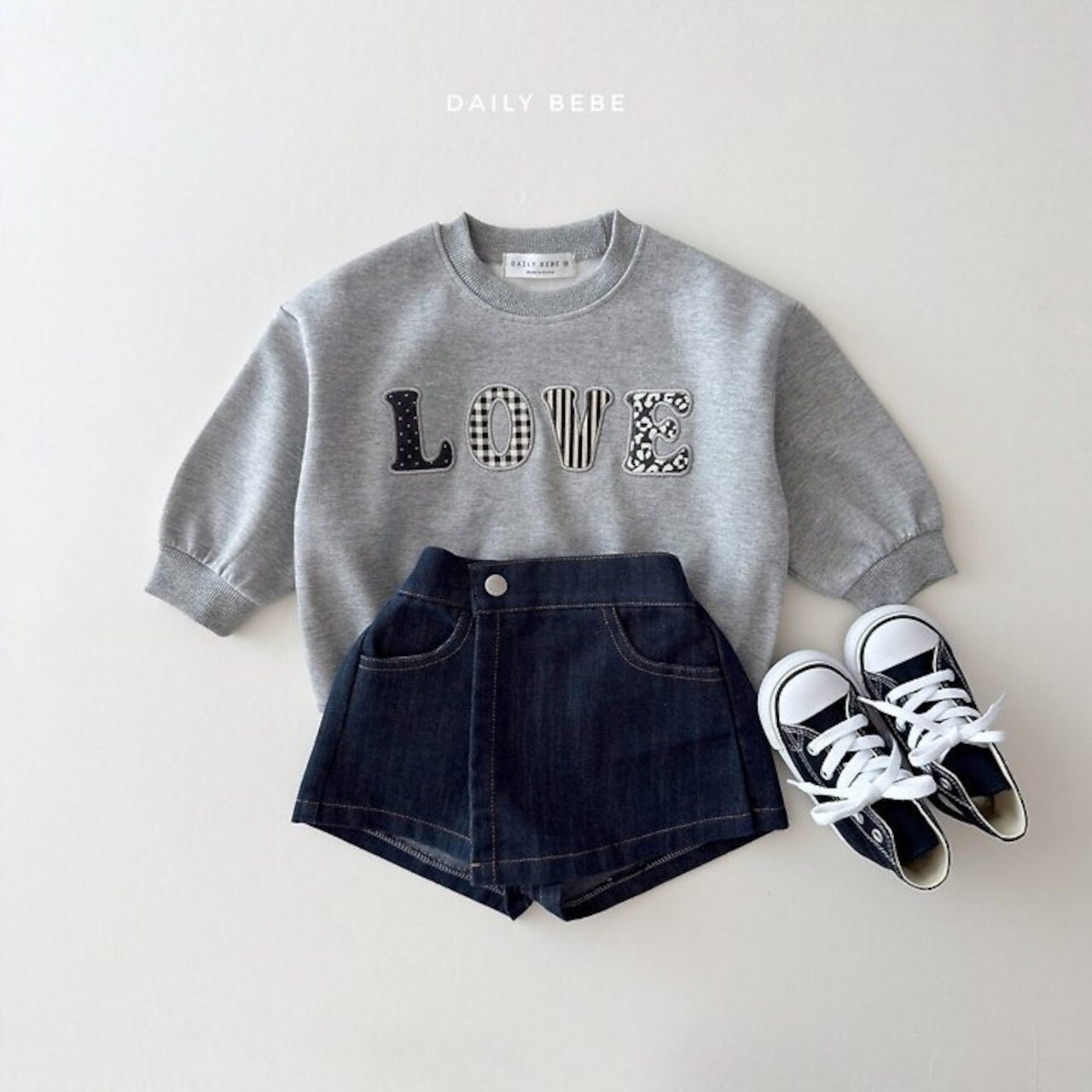 韓国子供服 / 26Autumn / 〖取寄〗DAILYBEBE / ラブパッチMTM / キッズ服 / ジュニア服 / 秋服 *XS~JL*