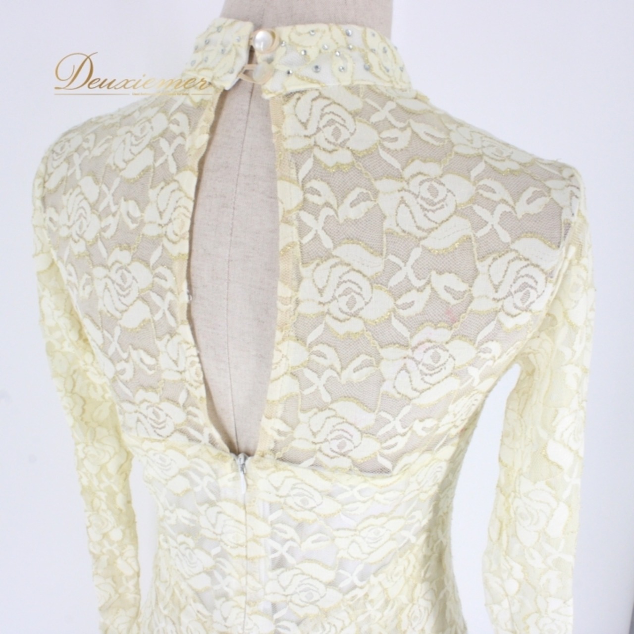 社交ダンス 衣装 スタンダード ドレス ワンピース パーティドレス prima boutique プリマブティック ホワイト系 花柄 バラ 薔薇 ゴールド系 レース オフホワイト エレガント 洗練 ボリューム 二重スカート 伸縮性 フリーサイズ ナイロン素材 結婚式 お呼ばれ フォーマル ダンスパーティー レディース 着こなし コーディネート 安心の品質