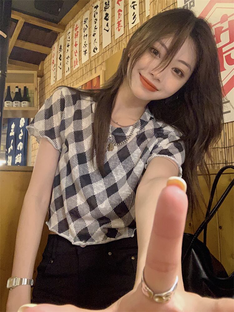 薄手格子柄ニットTシャツ サマーショートスリムトップス 大人ガーリー スウィート キュート カジュアル 夏物 ブラックストロベリース53805164081