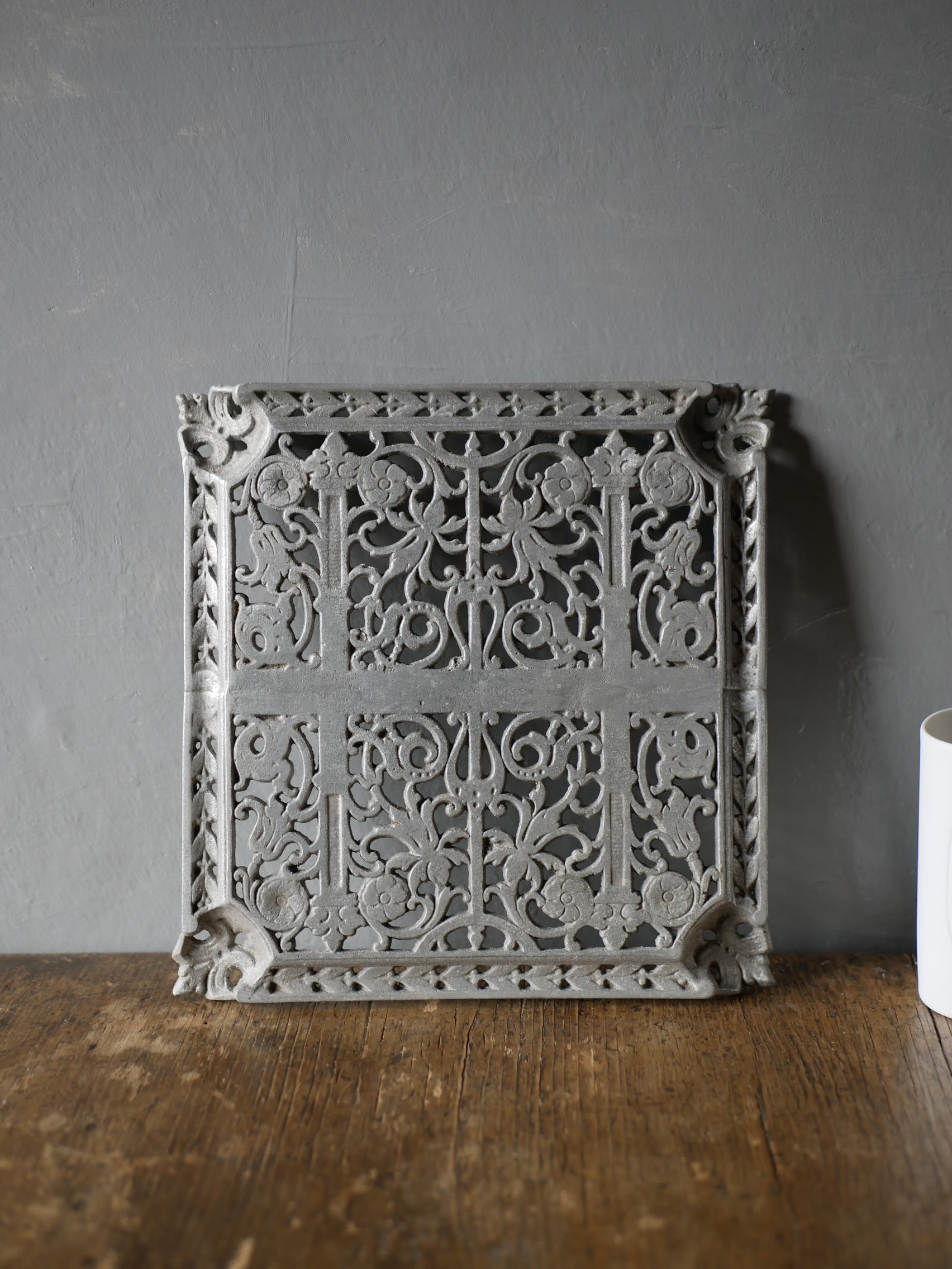 フランスアンティーク トリペット 鍋敷 ブロカントのある暮らし