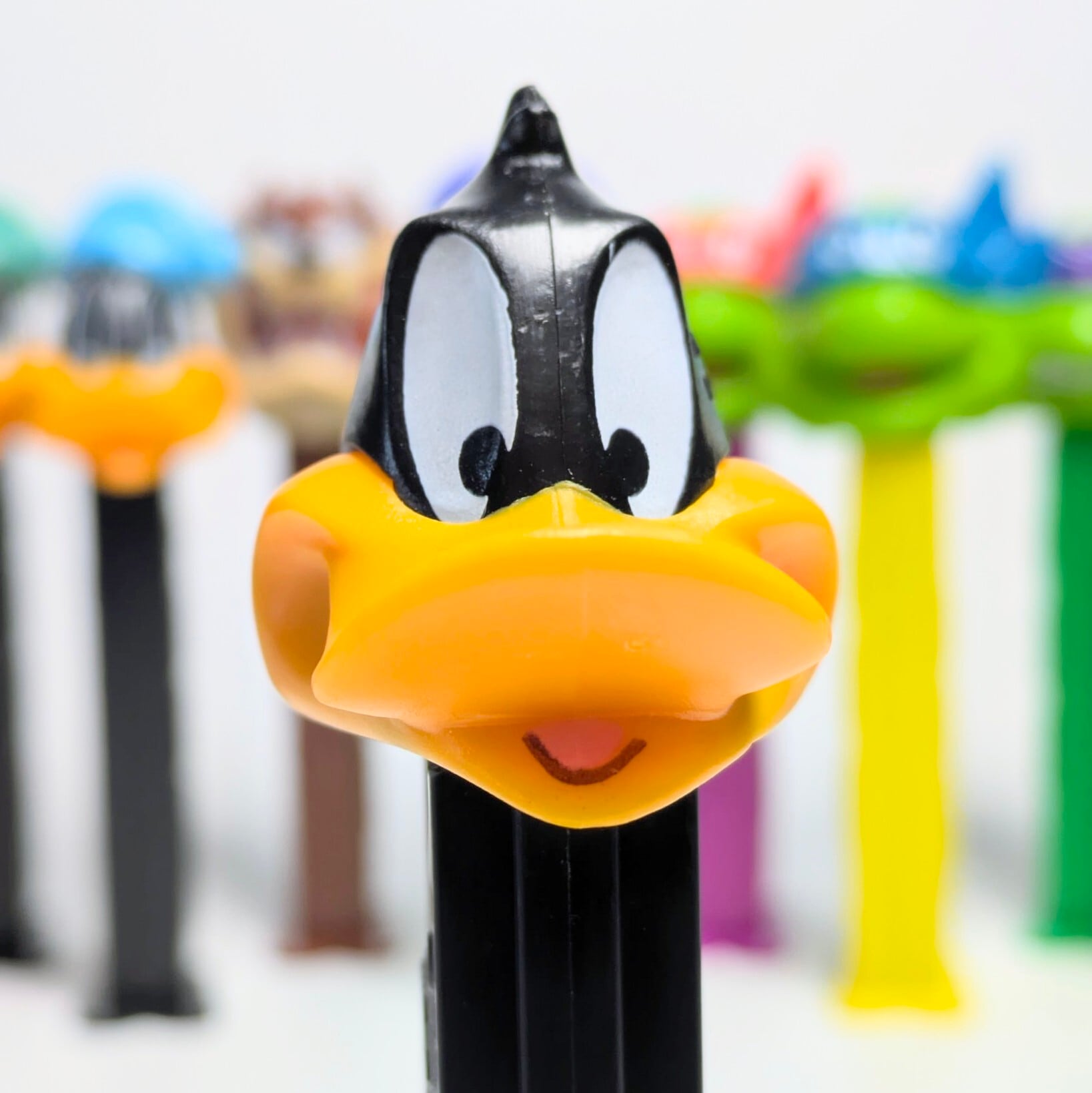 ☆ VINTAGE1993 ☆【 Looney Tunes ( ルーニー・テューンズ )  】『 ダフィー・ダック 』PEZ / ペッツ CANDY&DISPENSER 〚アメリカン雑貨 アメトイ〛