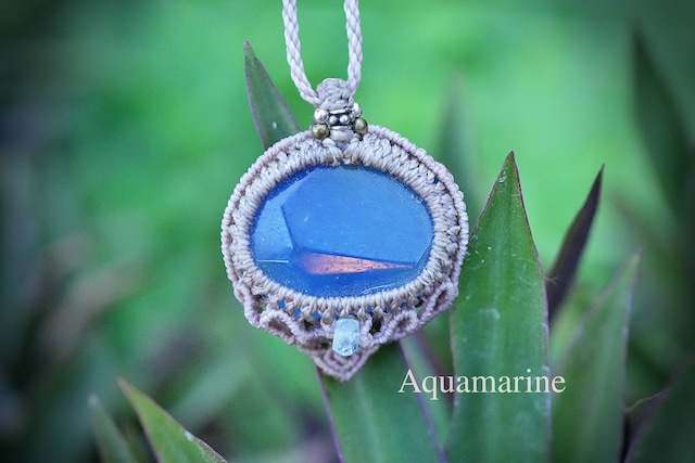 氷の世界ブルー★アクアマリン マクラメネックレス2618
