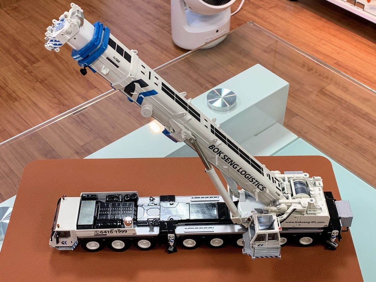 WSI 1/50 Liebherr LTM1500-8.1 クレーン Amazon.co.jp: WSI 1/50 Liebherr LTM1500-8.1 クレーン
