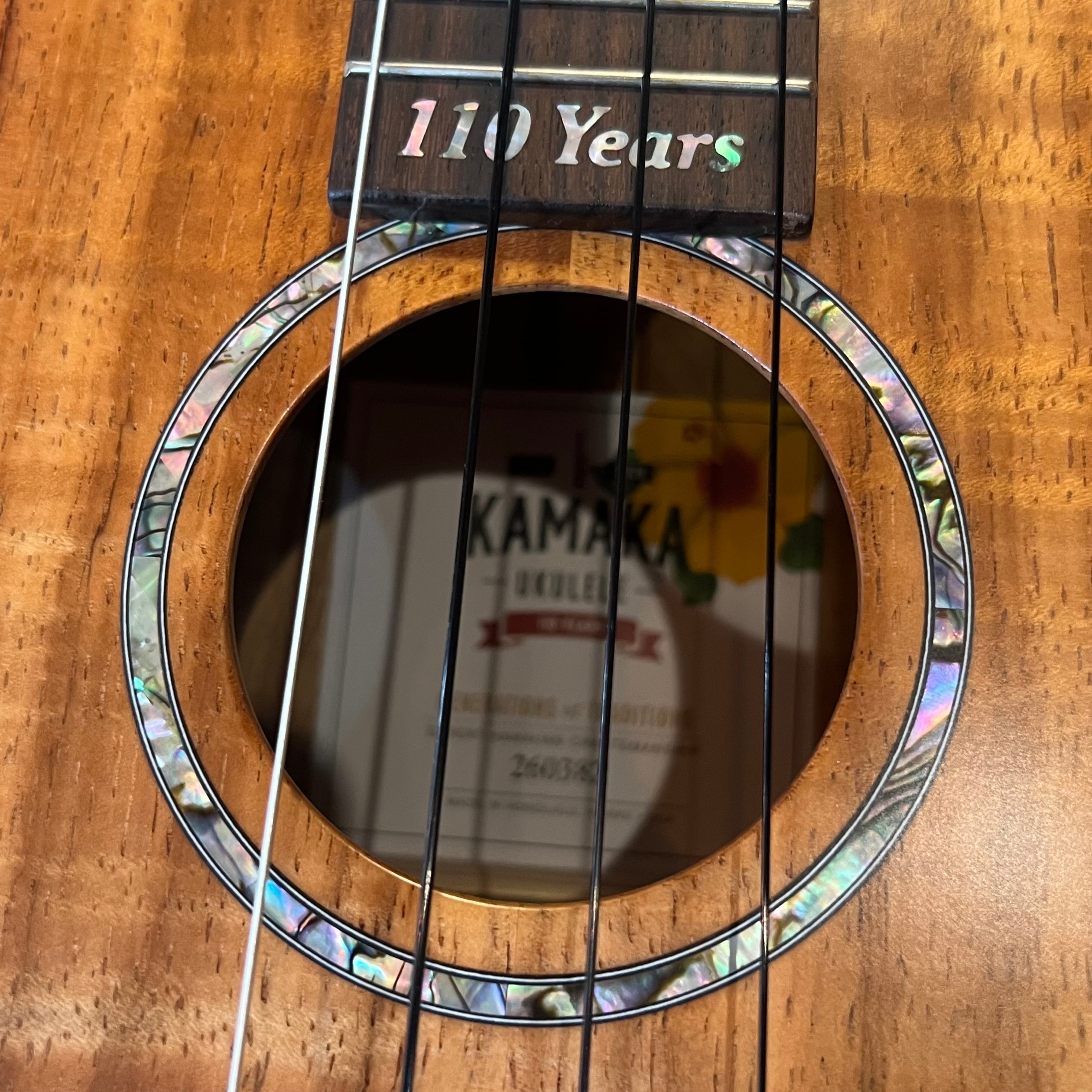 新品 選定品 チョイ傷特価 調整後発送 KAMAKA コンサートウクレレ