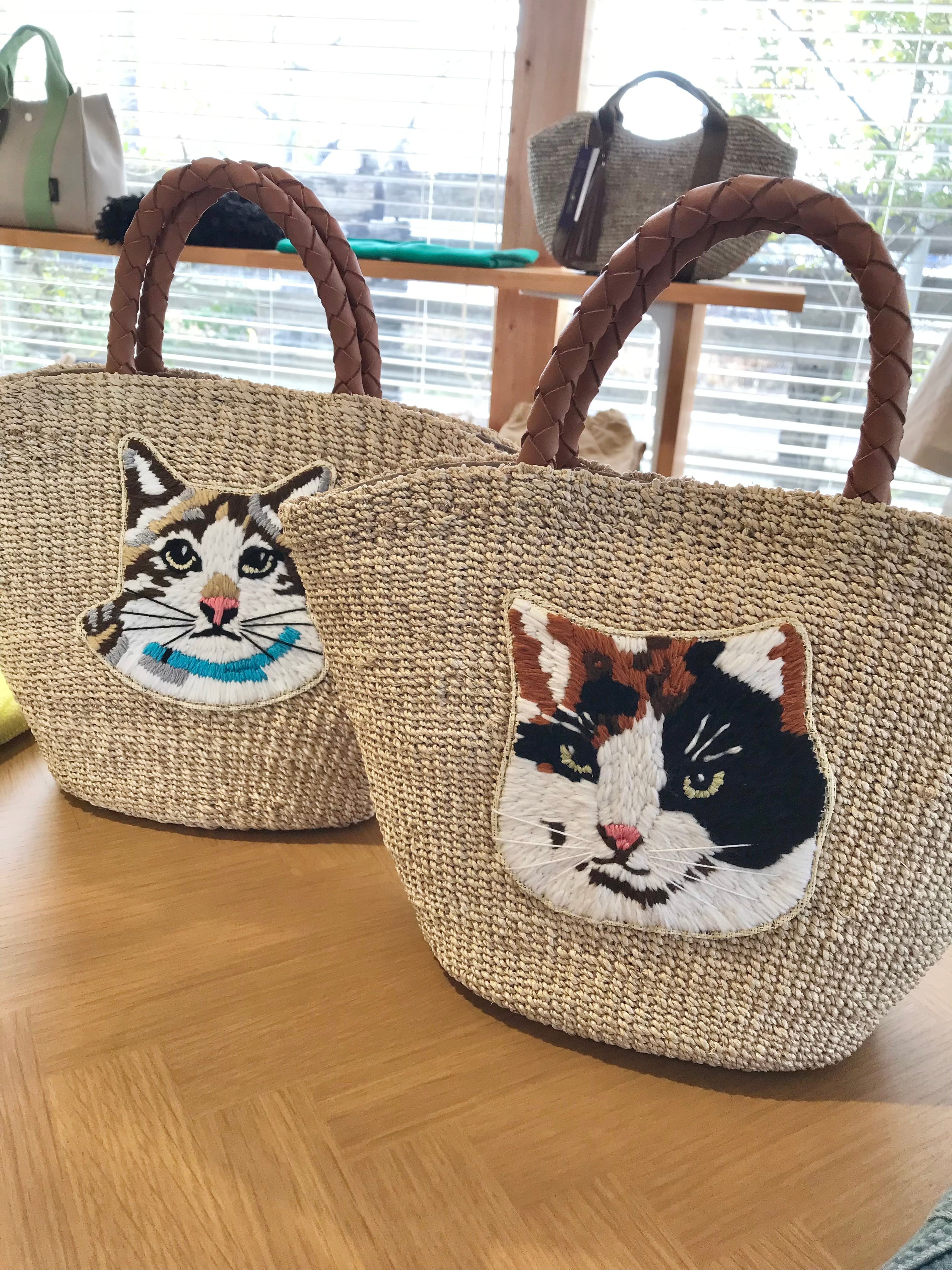 【VIOLAd'ORO】Cat 刺繍アバカバッグ