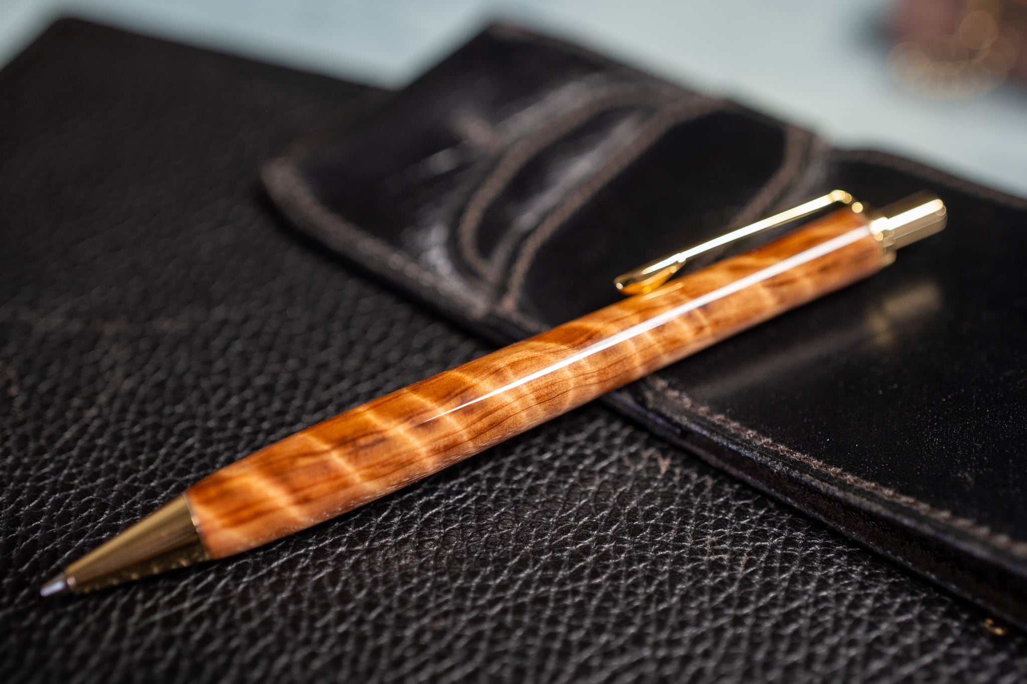 日本が誇る銘木】杉 縮杢 受注生産品 | 木軸ペン工房 金杢犀