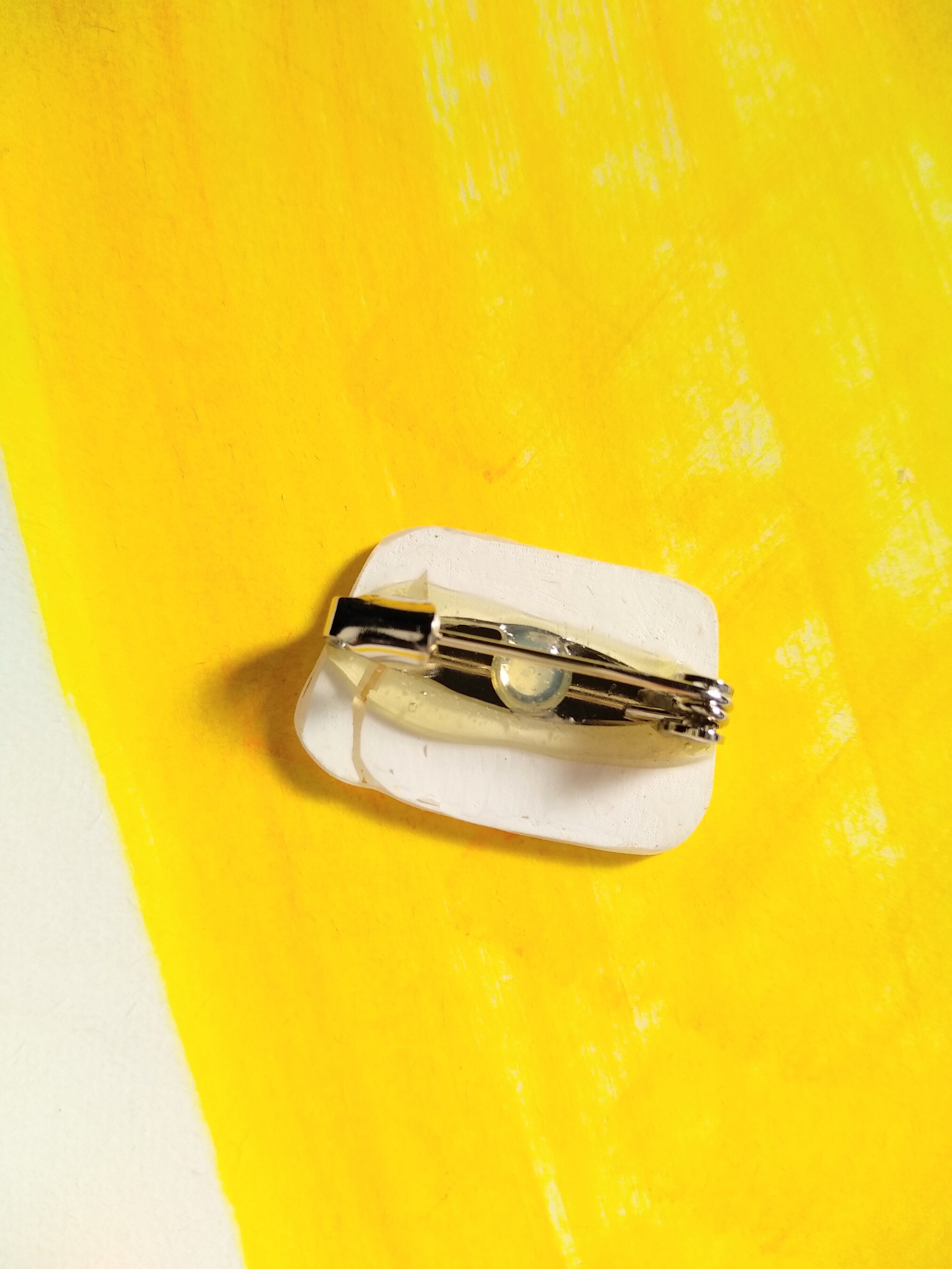 ヘンテコ　ブローチ　「ぞうきん」