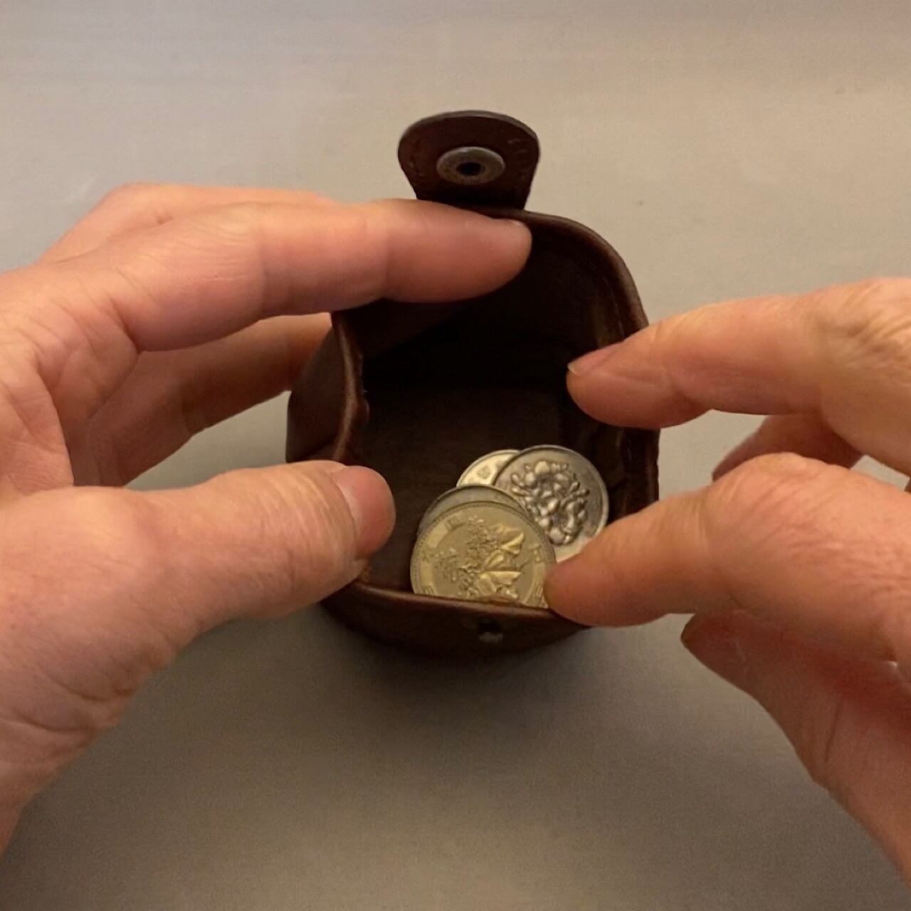 サイコロポーチ（焦げ茶）No.03009-01 | Atelier LeatherN - レザー