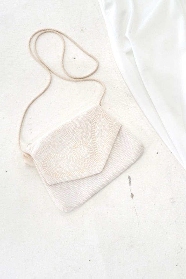 white perl bees bag