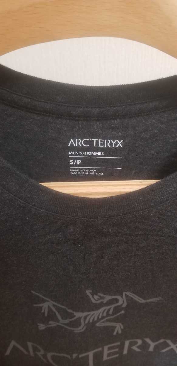 Arc'teryx Tシャツ ARC'WORD T-SHIRT 24013 メンズ BLACK HEATHER 1776