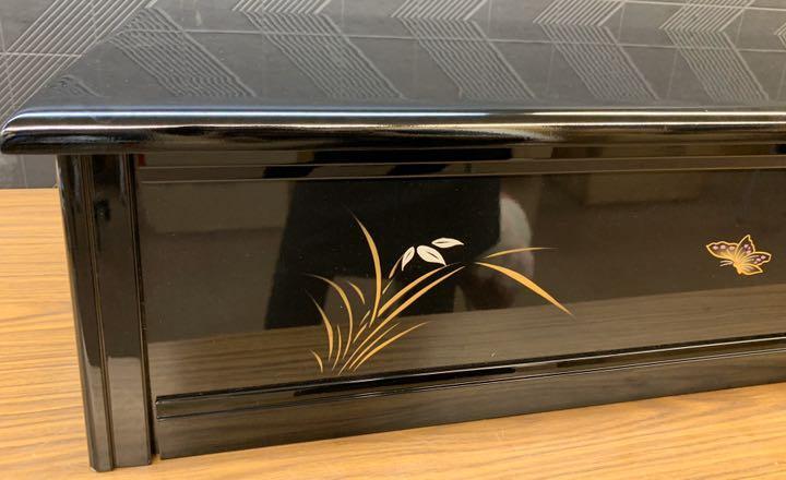 高床台 30号 蝶と蘭 T 飾り台 雛人形　台　毛氈付き 高床台 30号 蝶と蘭 T 飾り台 雛人形 台 毛氈付き 高床台