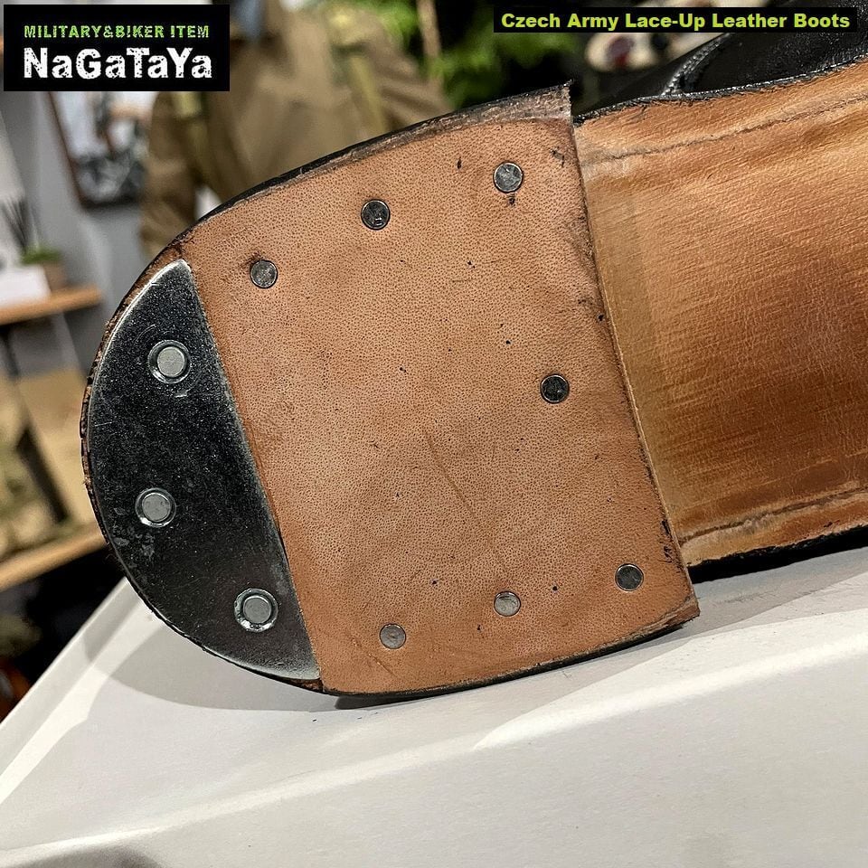 デッドストック 新品 チェコ軍放出品 編み上げ スチールトゥ