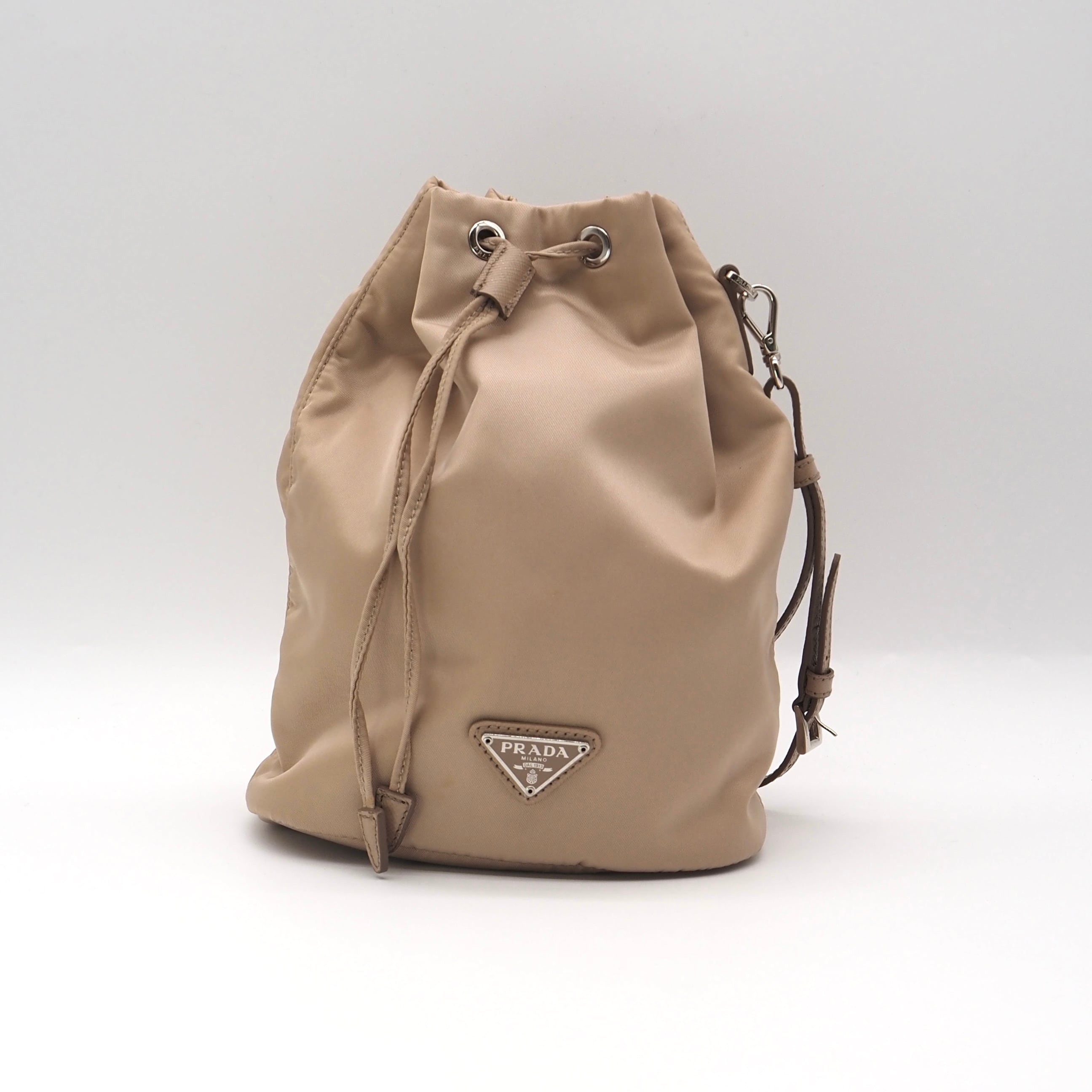 PRADA Re Nylon 巾着 ショルダーバック ナイロン ベージュ プラダ