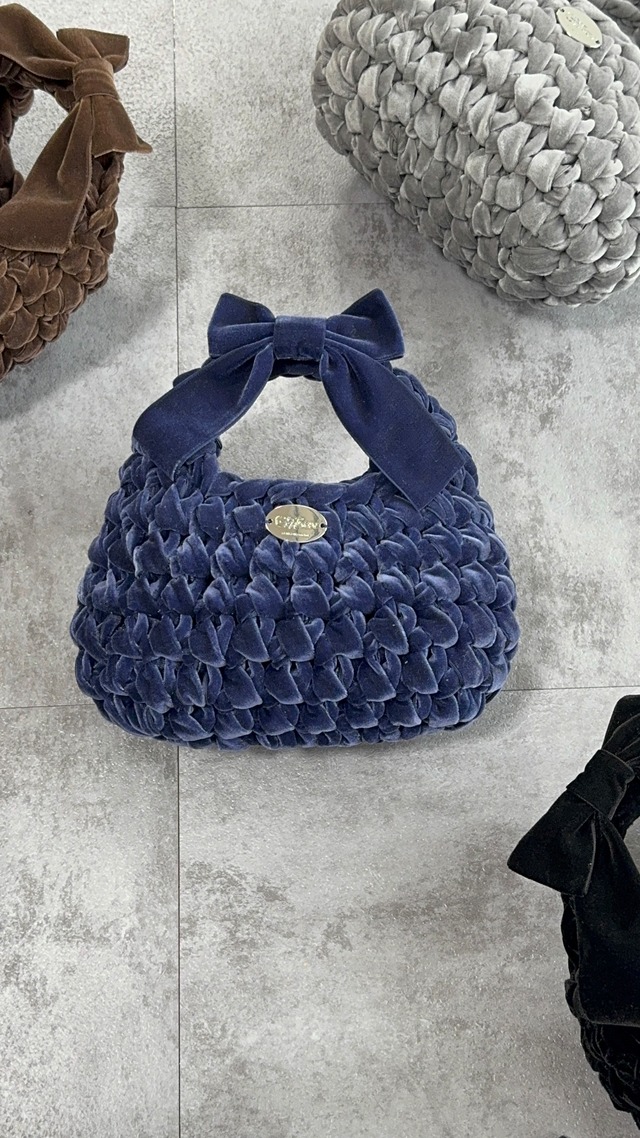 triangle velvet ribbon bag large《butter yellow》