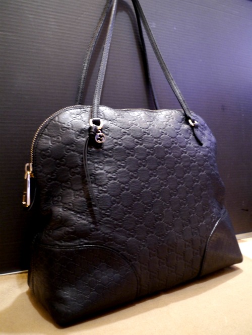 レア美品◆GUCCI グッチ A4対応 シマ レザー GG型押 ショルダー バッグ黒◆