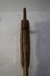 古い木造船の舵板