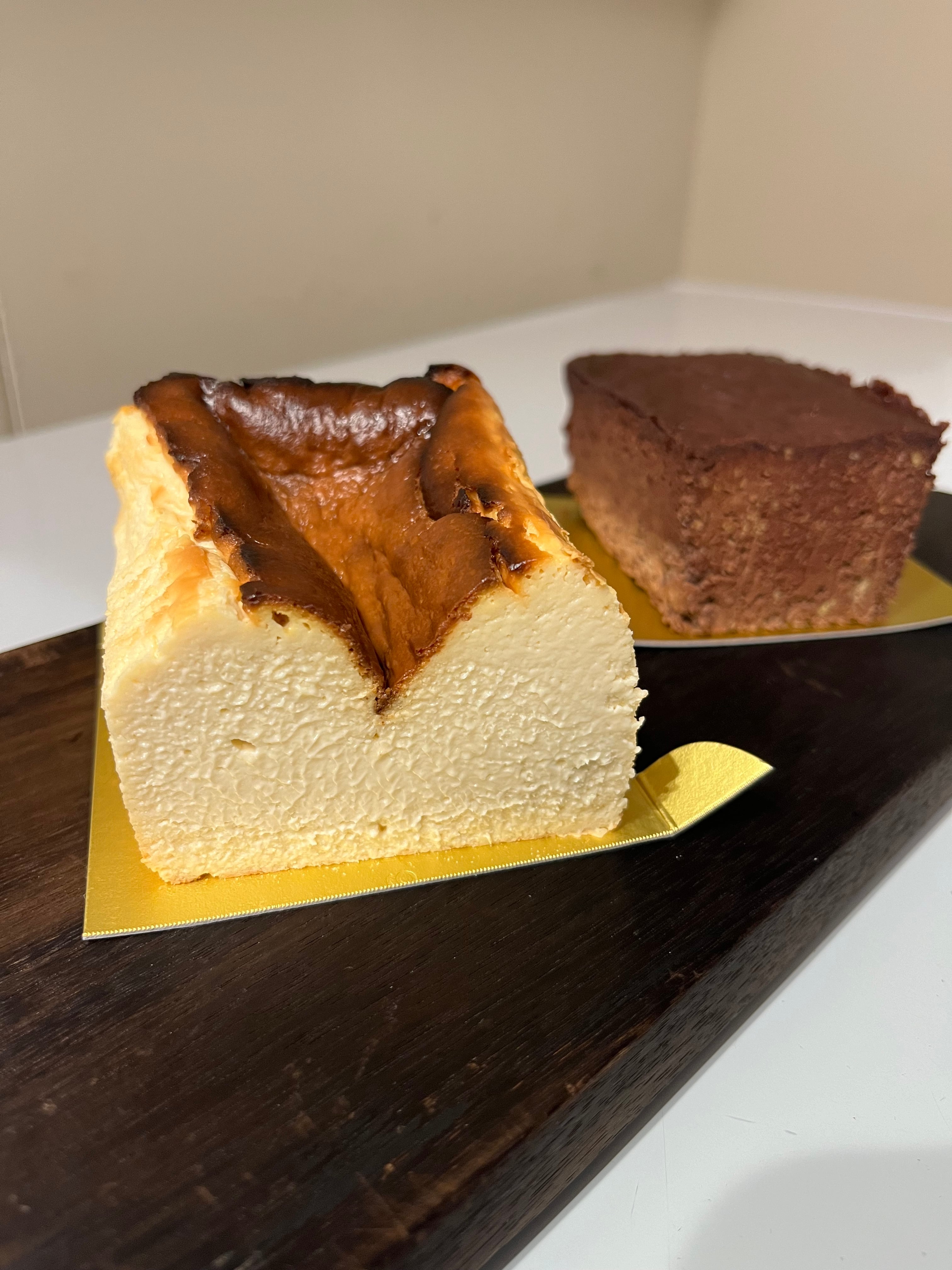 ハーフサイズ（バスク風チーズケーキ） | Parlor パルエ