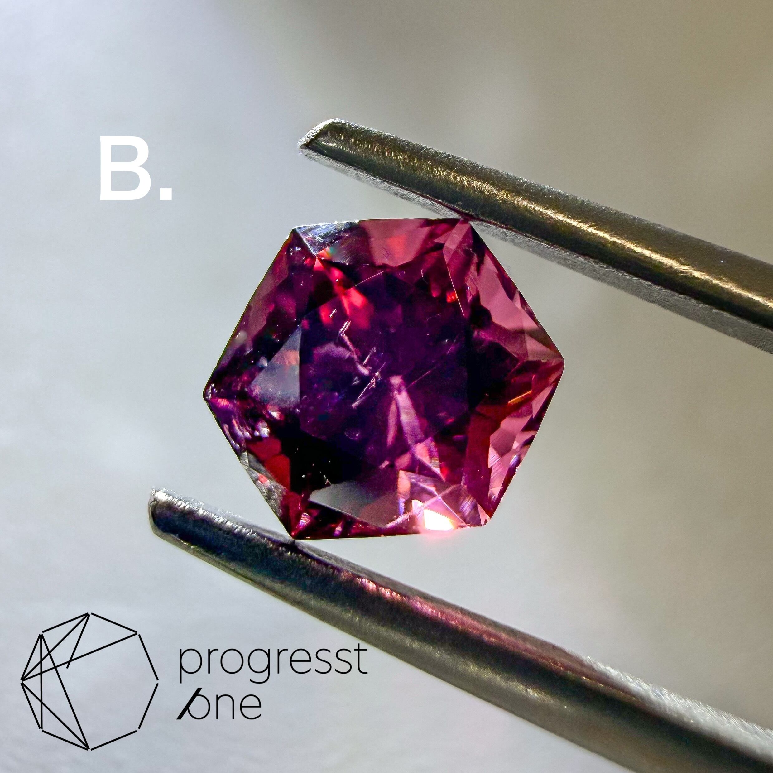 ロードライトガーネット1.05or1.09ct | progresstone