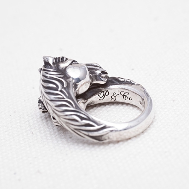 TWO FACE HORSE RING SILVER W/B DIAMONDS | Peanuts&Co
