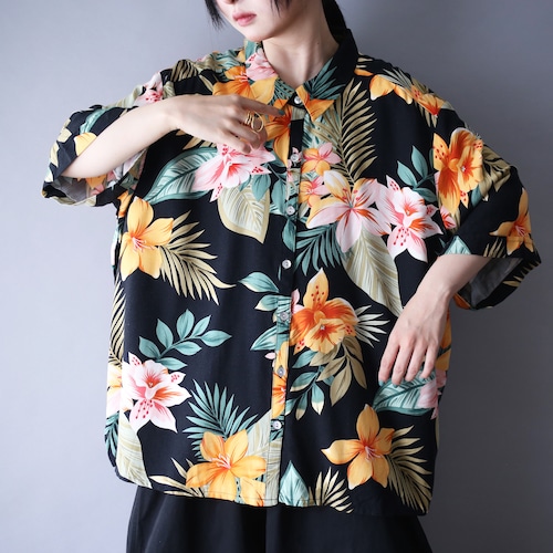 wide over silhouette botanical pattern h/s shirt