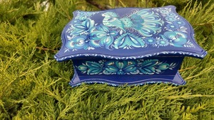 ペトリキウカ塗りのジュエリーボックス 24cm（ティモシェンコ作）ウクライナ製