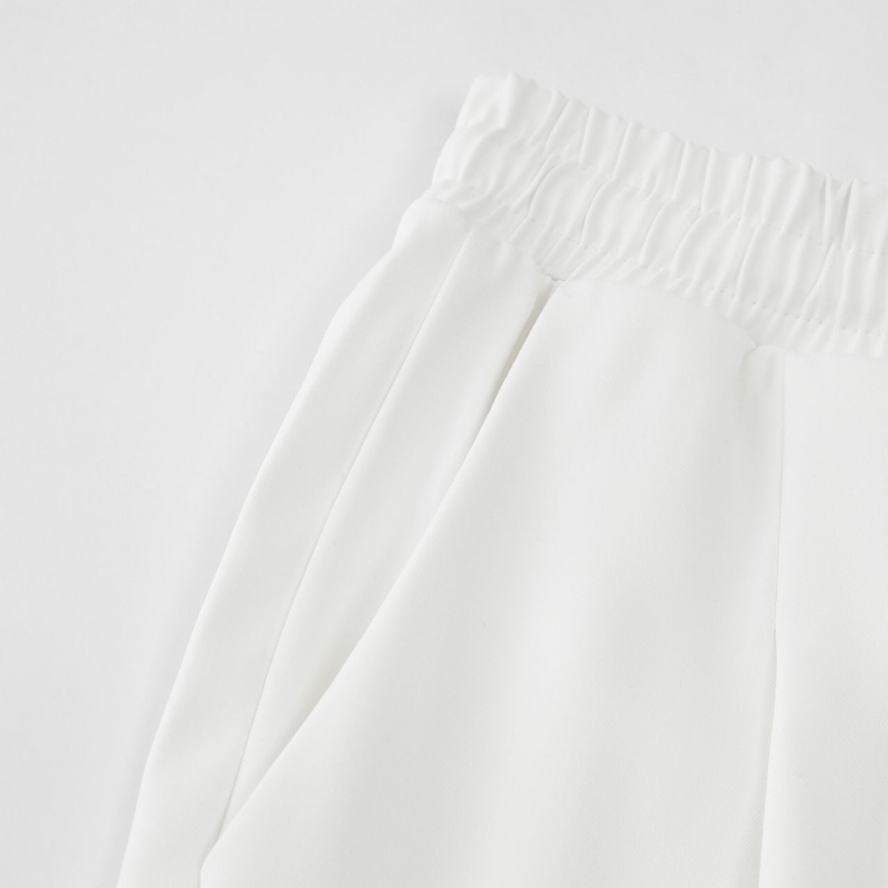 ドレープシルキーワイドレッグパンツ　MT0530004