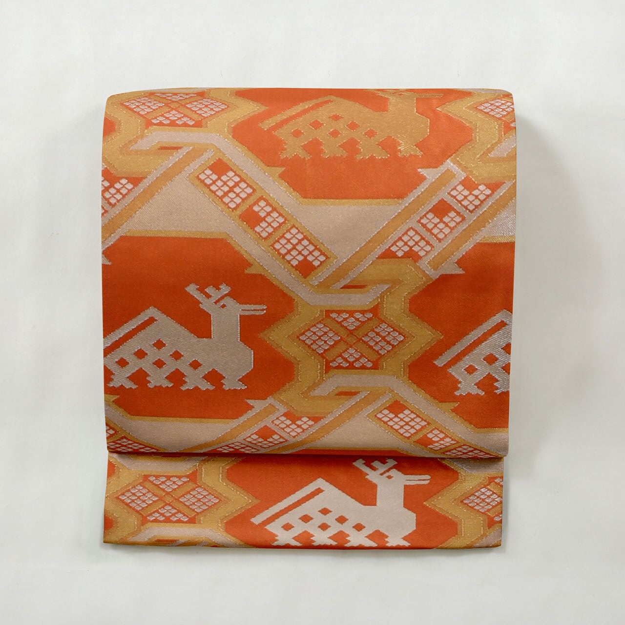 袋帯 有栖川鹿文（ありすがわしかもん）9330 | 川島織物リユース  