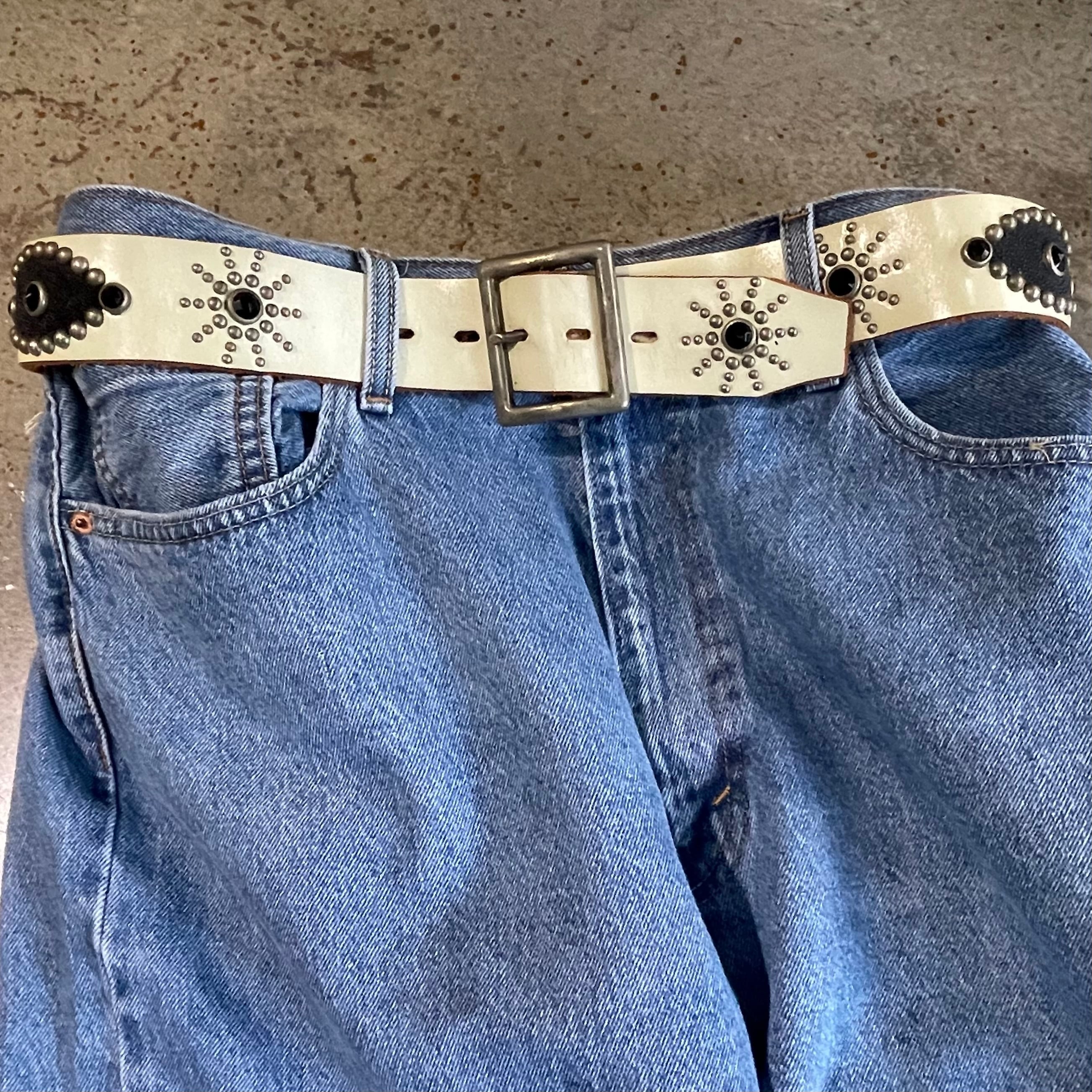 HTC / STUDS belt / white